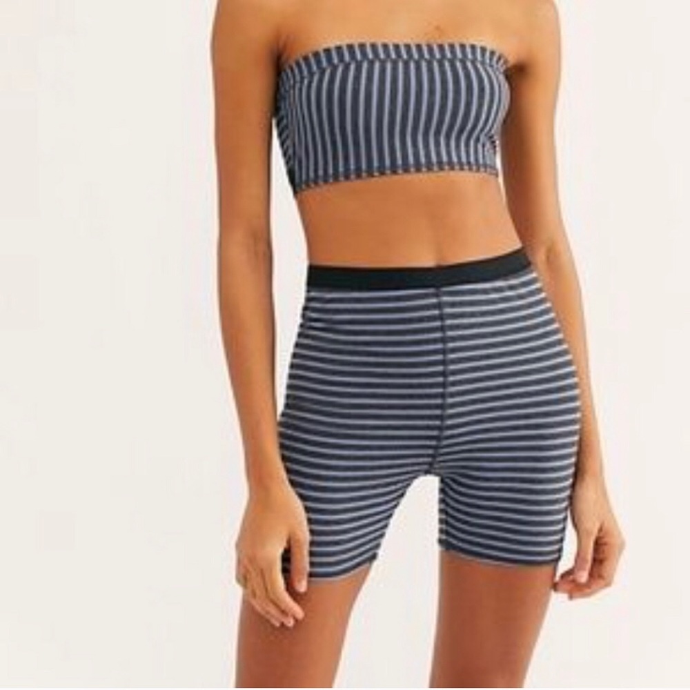 NWOT Free People “this way that way” set in grey